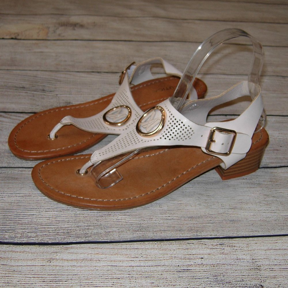 Nautica Payette Off-White T-Strap Sandals 7.5